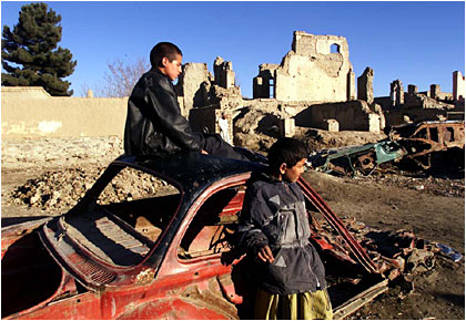Afghanistan: 2002 in pictures / Photos by Jonathan Wiggs