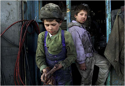 Afghanistan: 2002 in pictures / Photos by Jonathan Wiggs