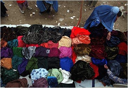 Afghanistan: 2002 in pictures / Photos by Jonathan Wiggs
