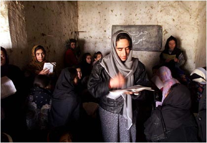 Afghanistan: 2002 in pictures / Photos by Jonathan Wiggs