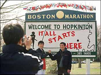 Boston.com / Sports / Boston Marathon / 2001 Stories